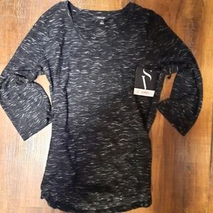 *4 for $28* NWT Simply Vera blouse